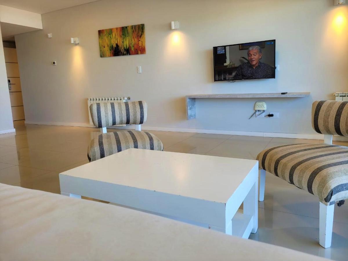 108 Y El Mar - Hotel Tejas Rojas Villa Gesell Eksteriør billede