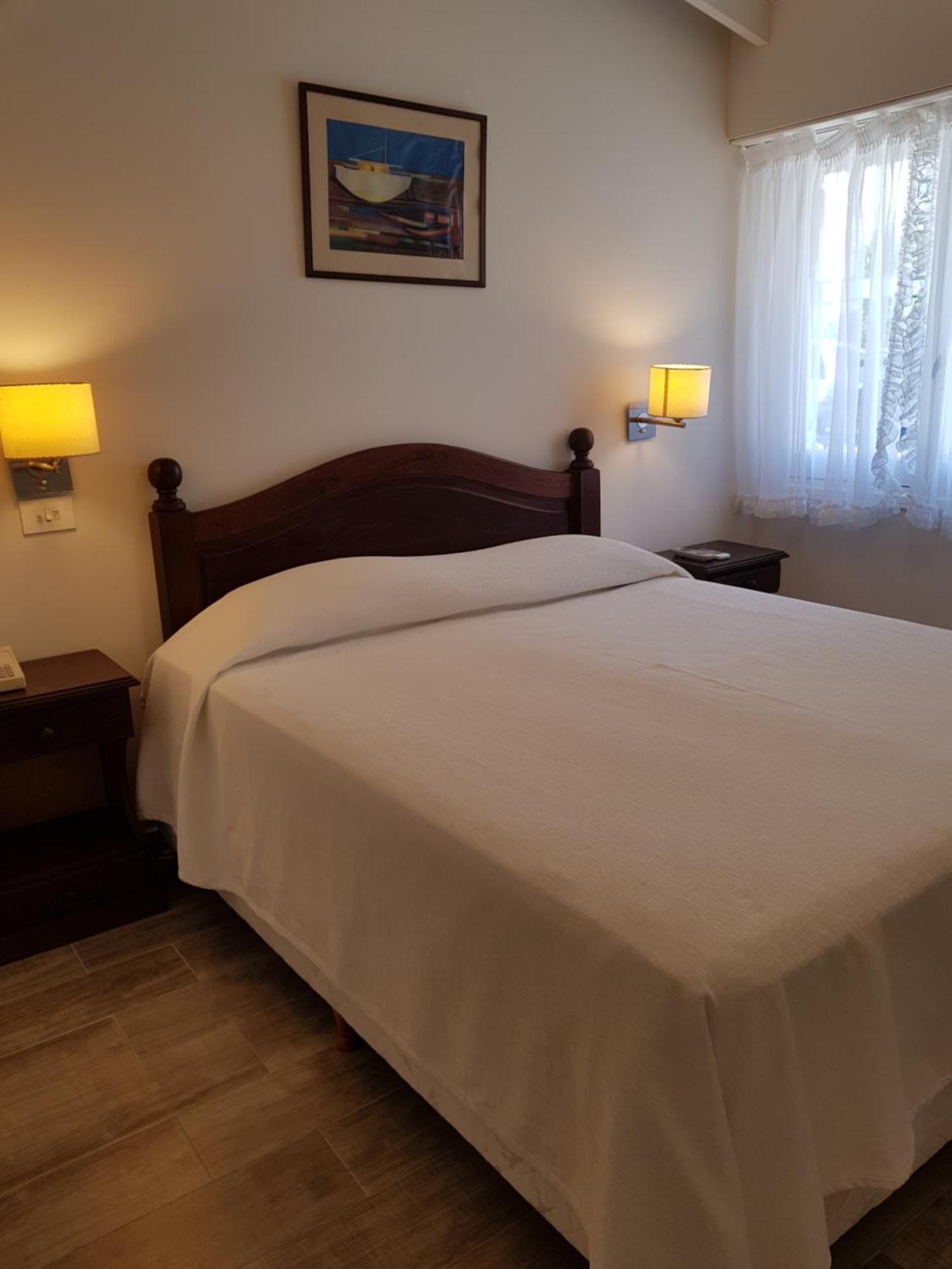 108 Y El Mar - Hotel Tejas Rojas Villa Gesell Værelse billede