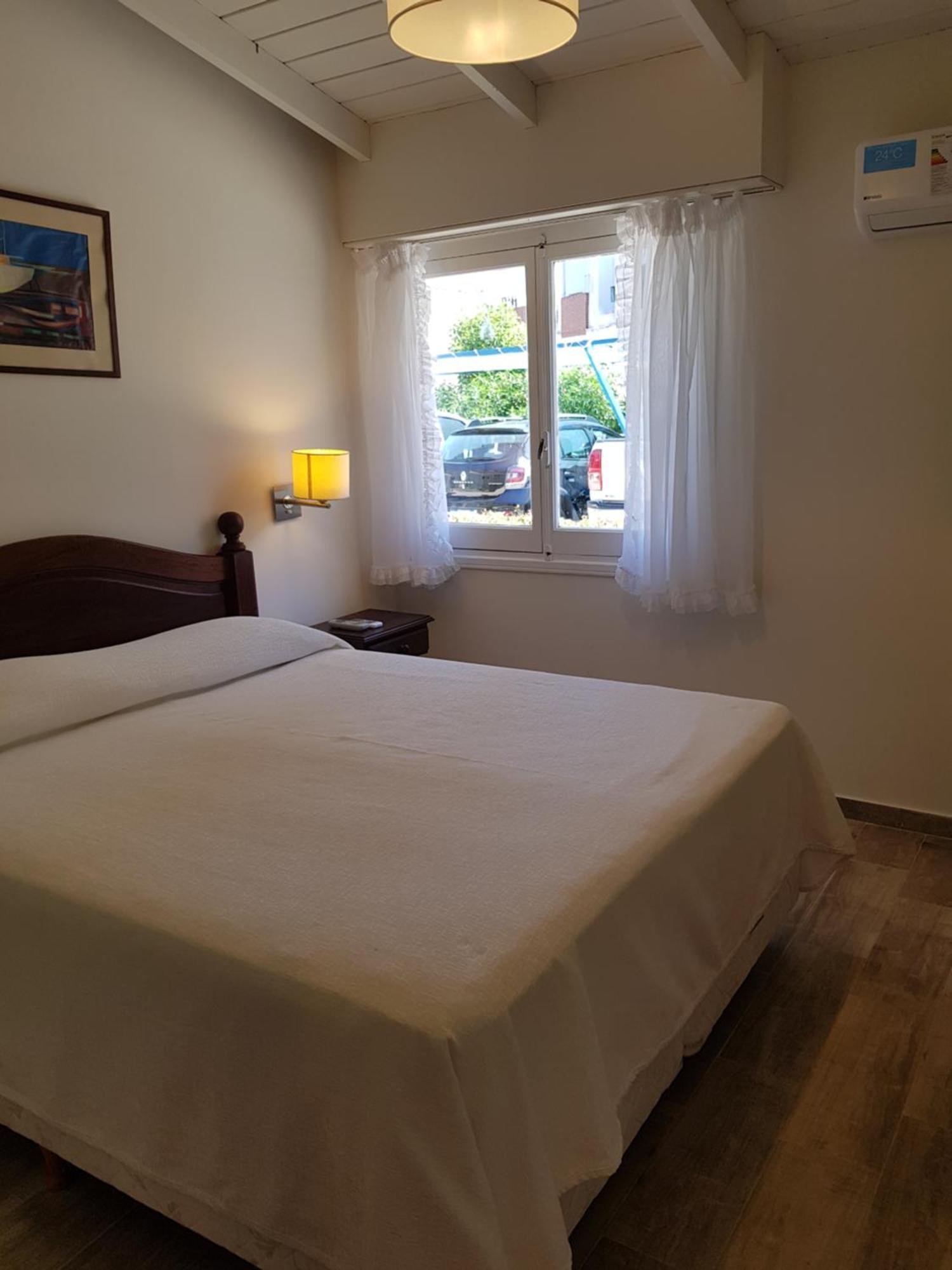 108 Y El Mar - Hotel Tejas Rojas Villa Gesell Værelse billede