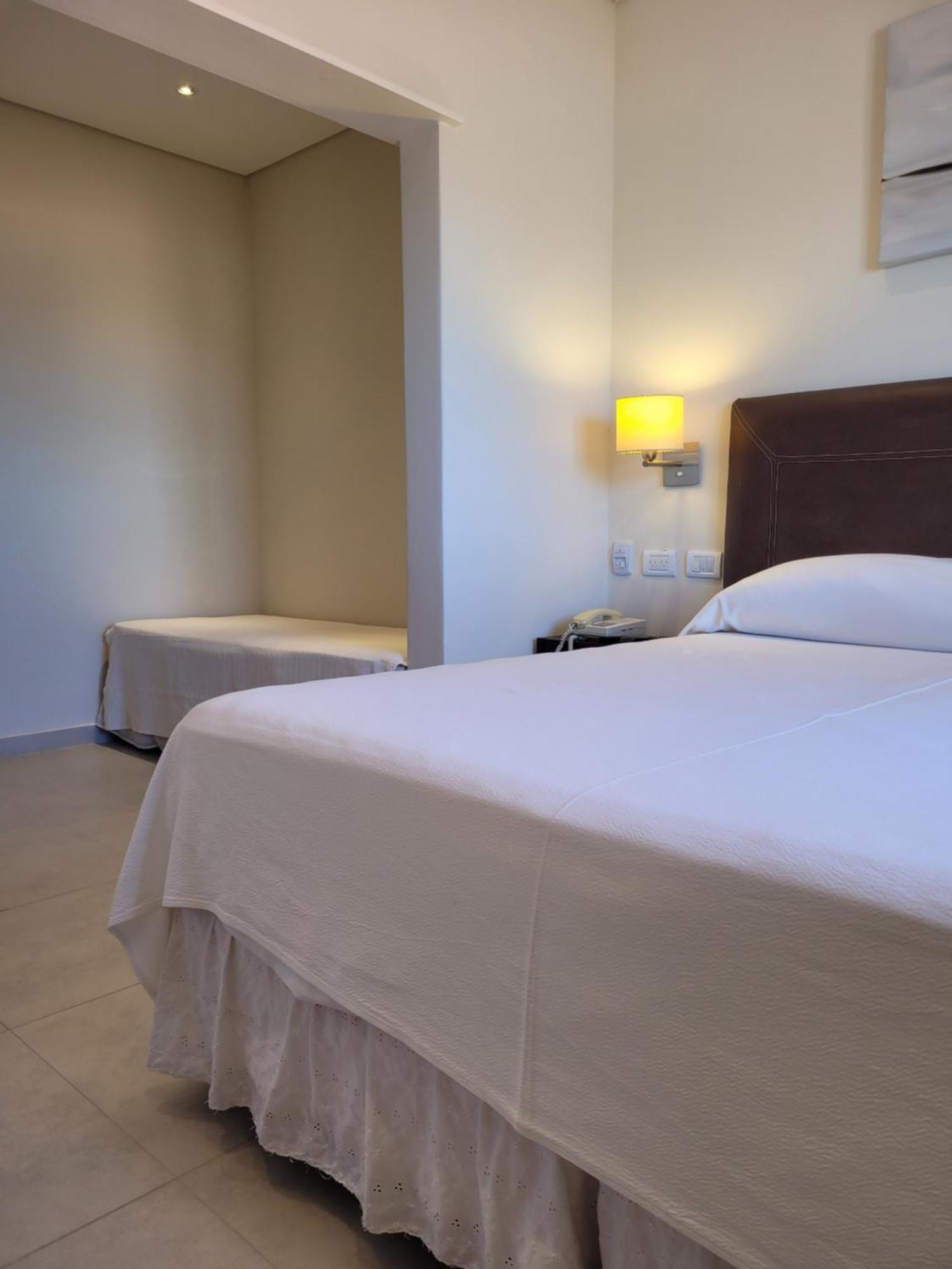 108 Y El Mar - Hotel Tejas Rojas Villa Gesell Værelse billede