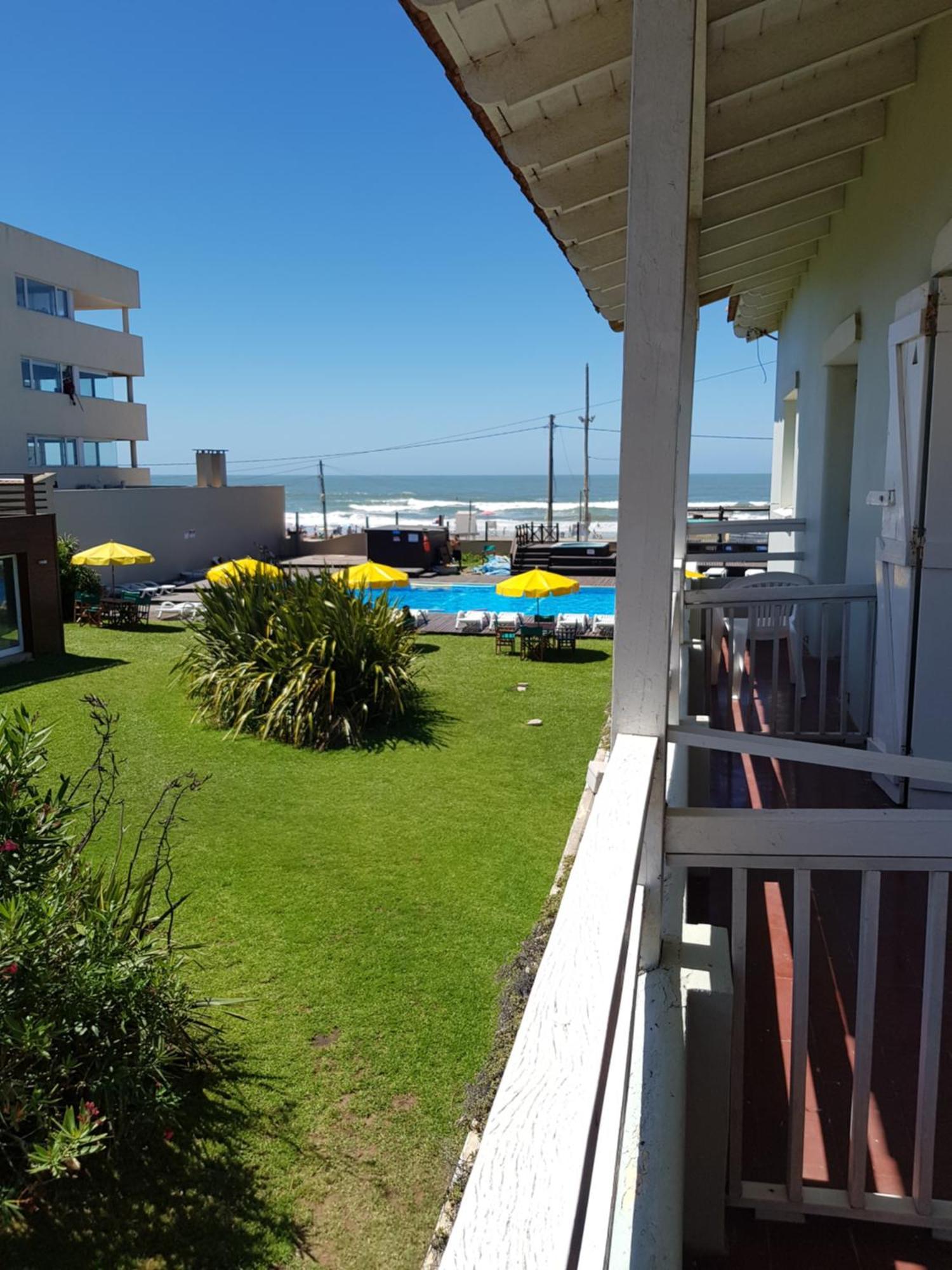 108 Y El Mar - Hotel Tejas Rojas Villa Gesell Eksteriør billede
