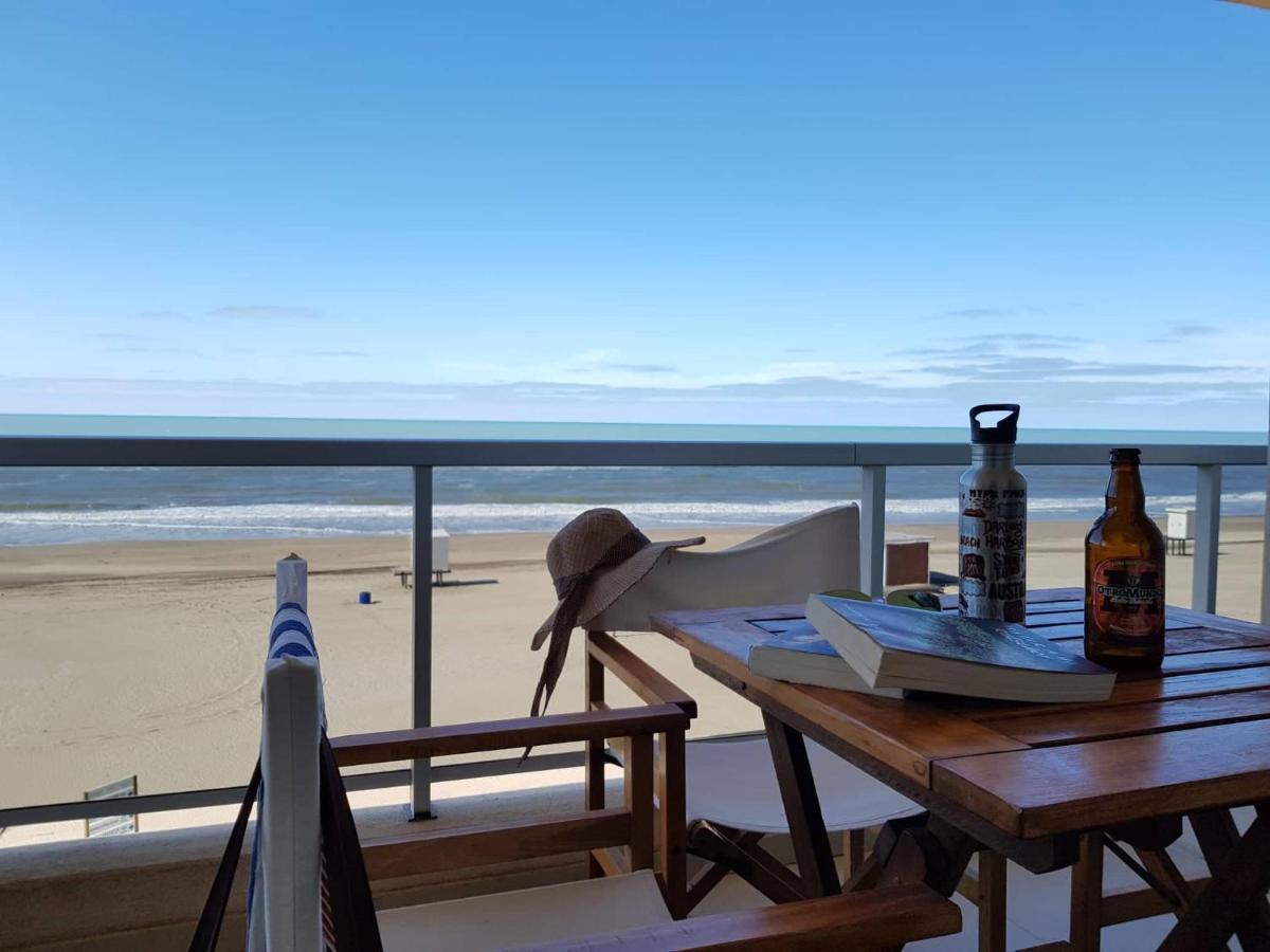 108 Y El Mar - Hotel Tejas Rojas Villa Gesell Eksteriør billede