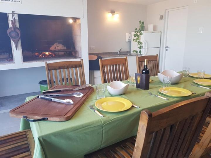 108 Y El Mar - Hotel Tejas Rojas Villa Gesell Eksteriør billede